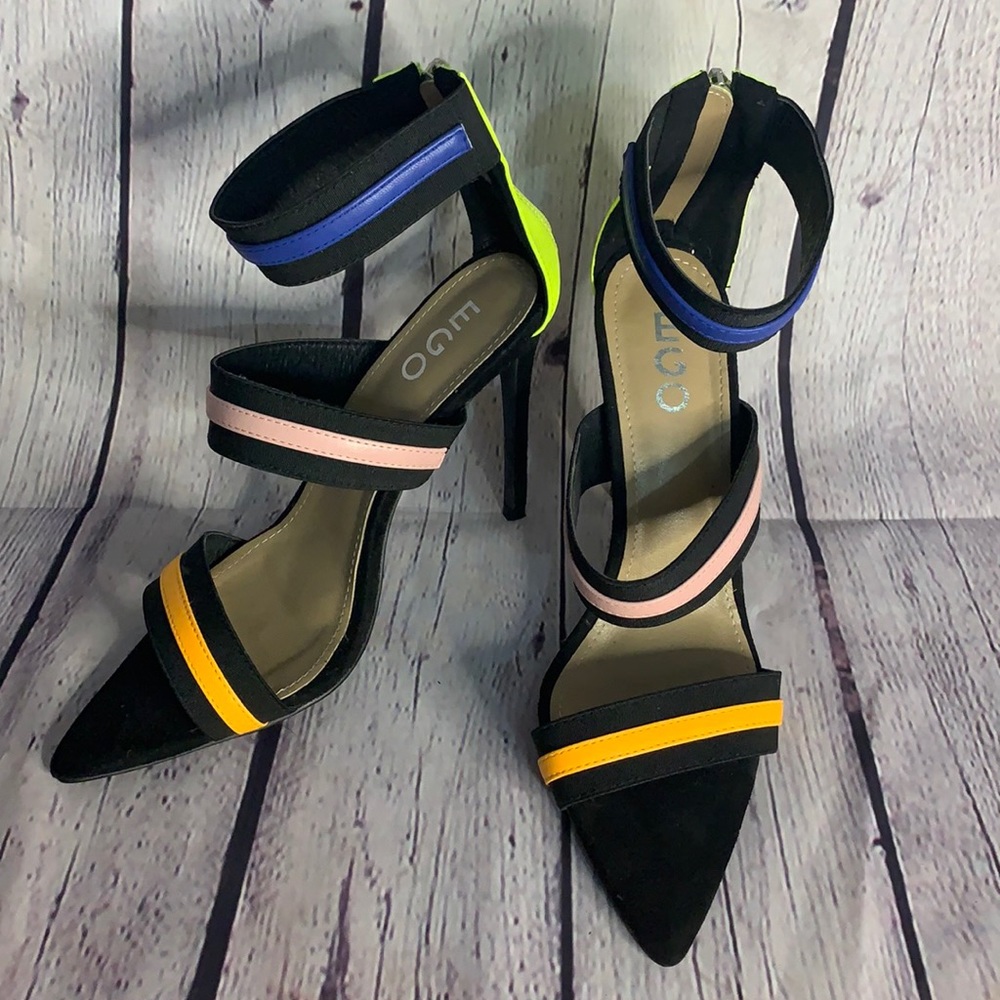 EGO• Strappy pointed toe heels